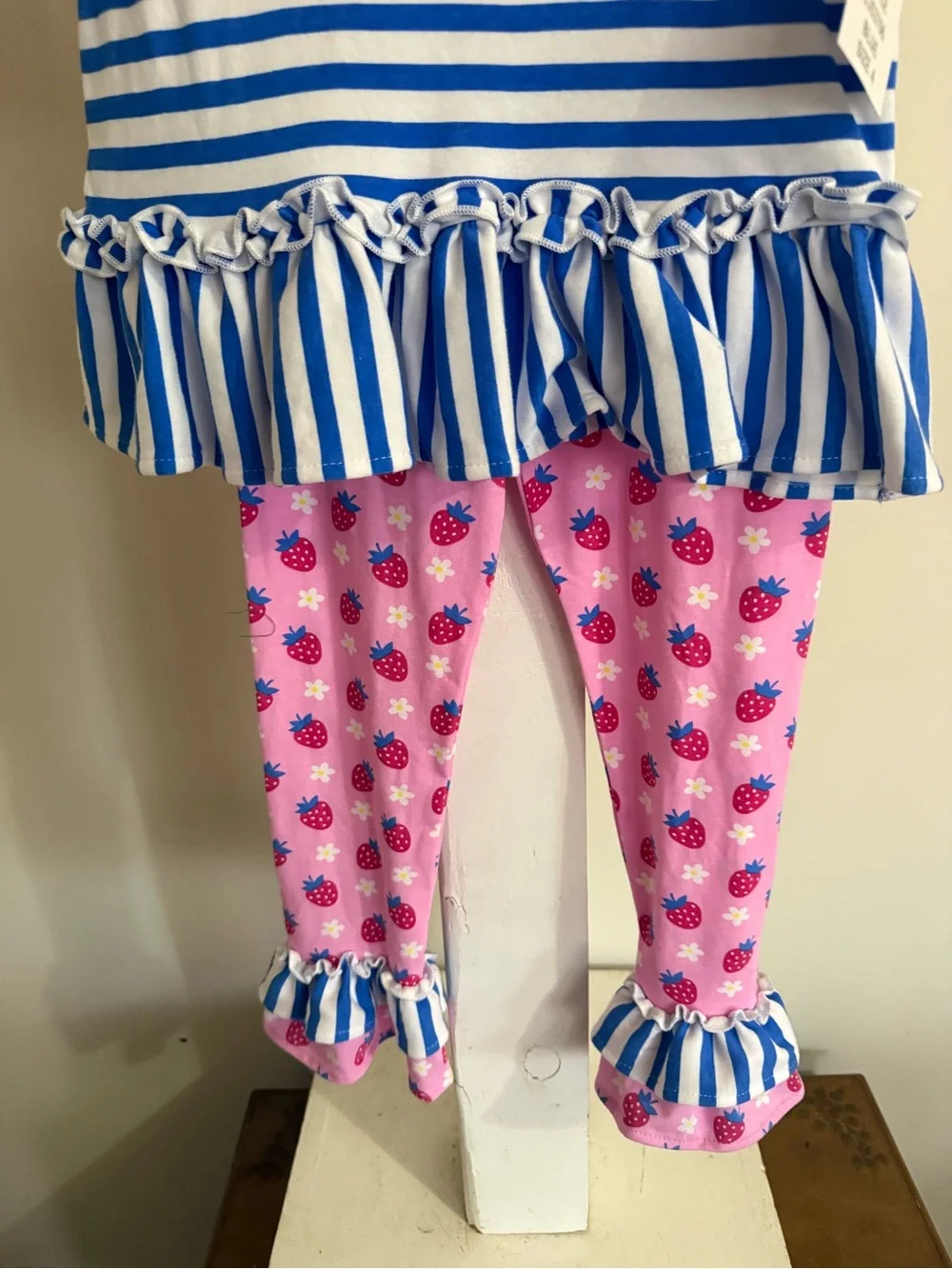 NWT Rare Editions Strawberry Outfit